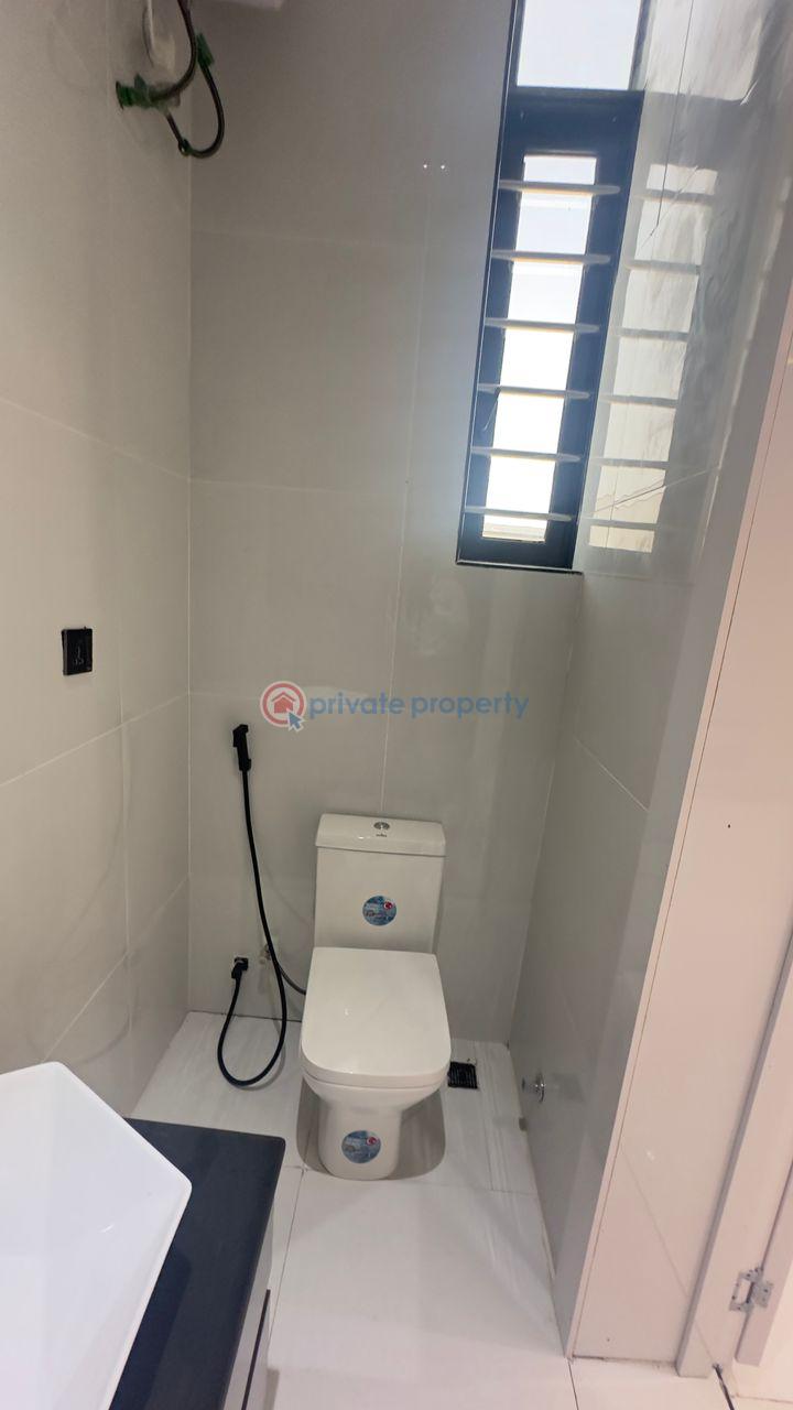 5 bedroom Detached Duplex For Sale Chevron Lekki Lagos - 8