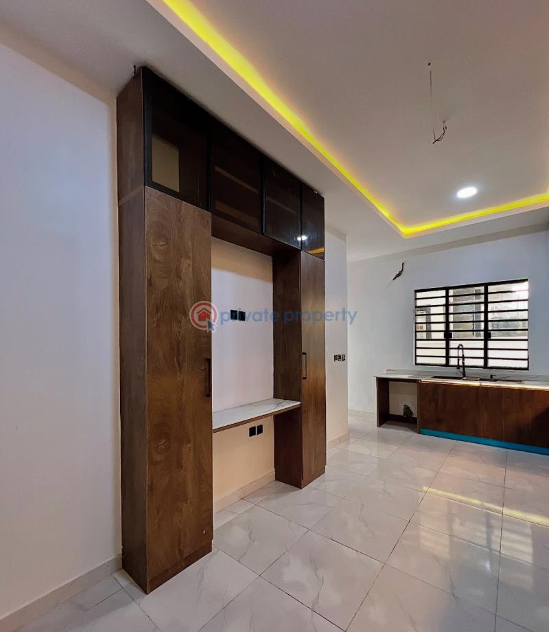 5 bedroom Detached Duplex For Sale Secure Estate At Osapa Lekki Osapa Lekki Lagos - 5