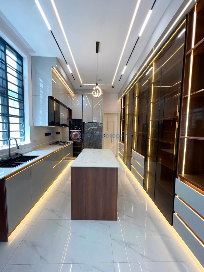 5 bedroom Detached Duplex For Sale Ikota Lekki Lagos - 3