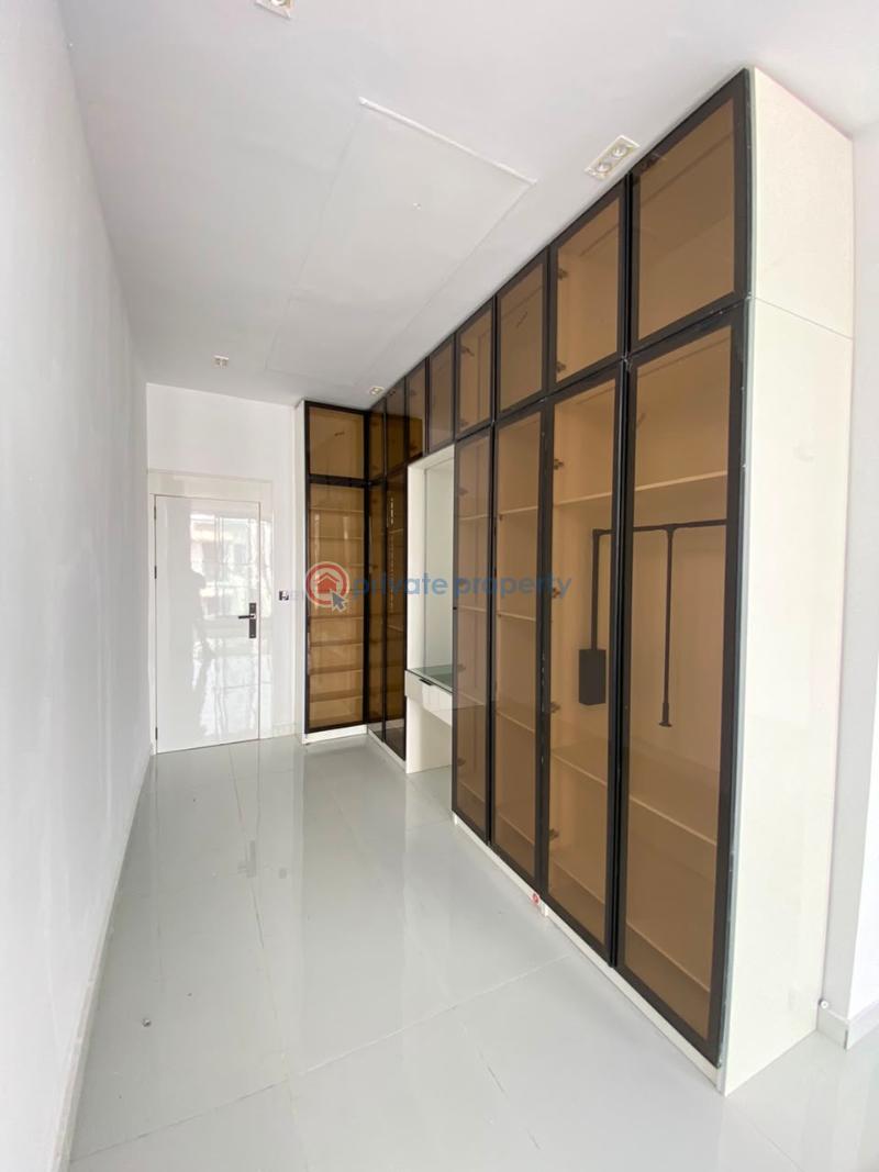 5 bedroom Detached Duplex For Sale Sangotedo Lagos - 12