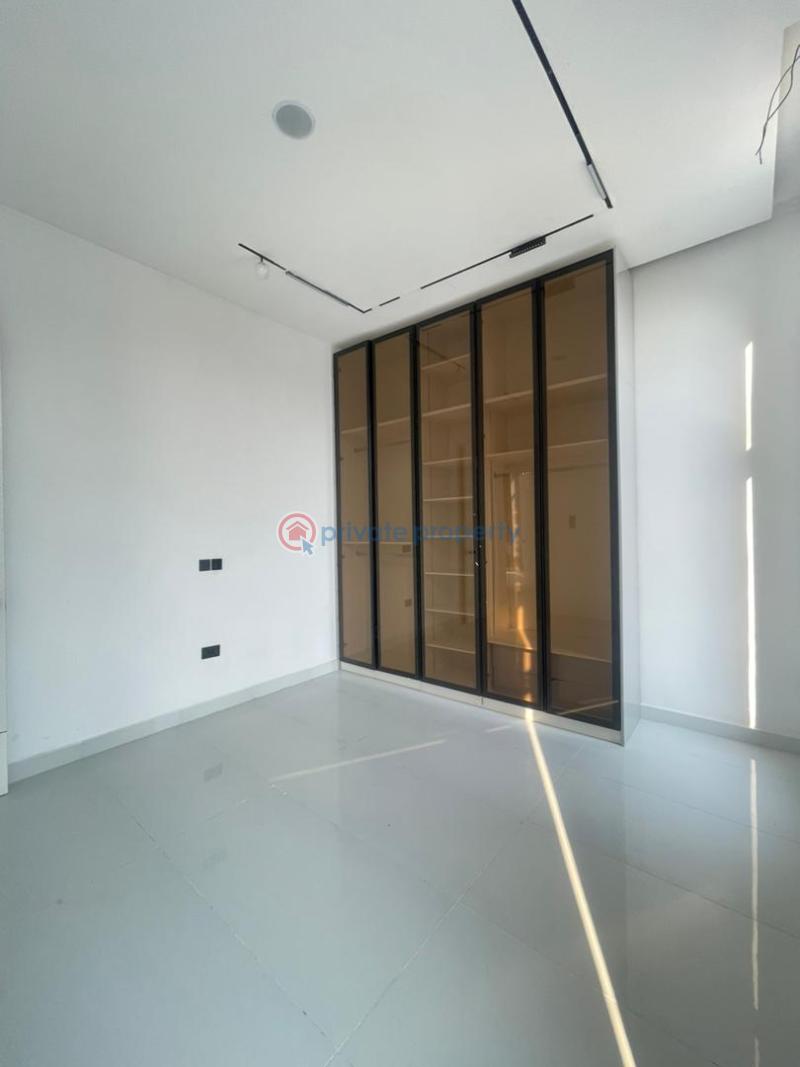 5 bedroom Detached Duplex For Sale Chevron, Lekki Lagos - 21