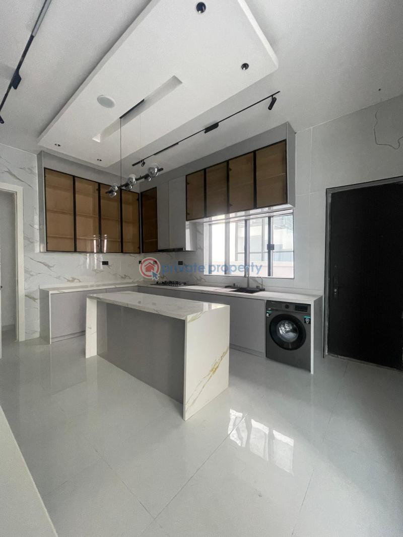 5 bedroom Detached Duplex For Sale Chevron, Lekki Lagos - 18
