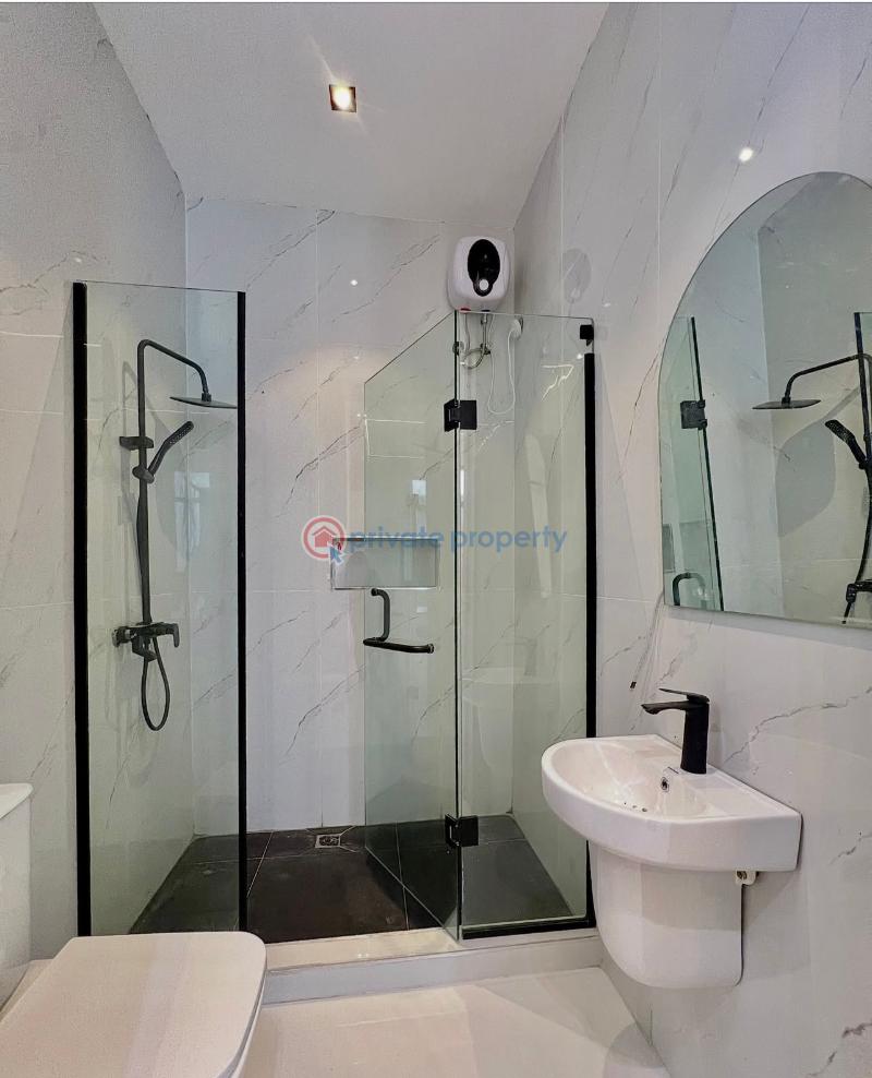 5 bedroom Detached Duplex For Sale Secure Estate At Chevron Lekki Lekki Lagos - 17