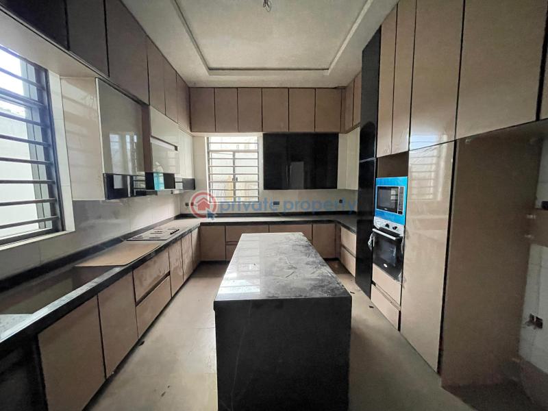 5 bedroom Flat & Apartment For Sale Omole Phase 1 Ojodu Lagos - 3