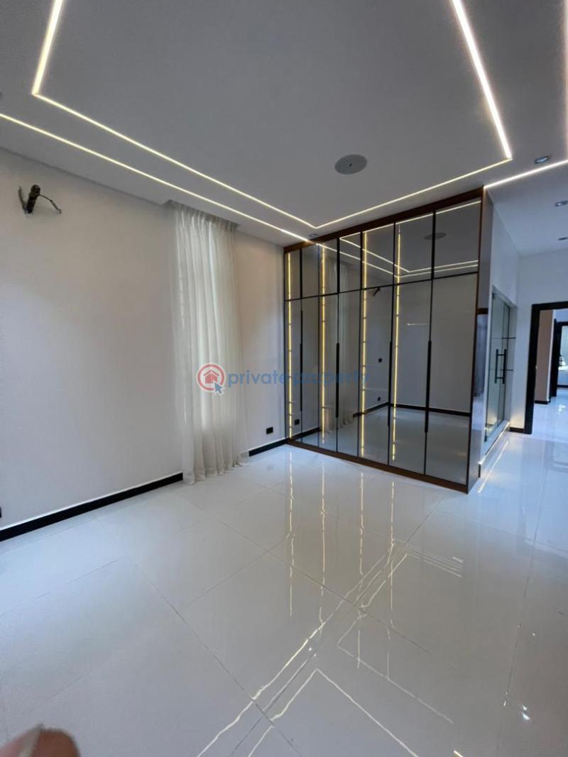 5 bedroom Detached Duplex For Sale Chevron, Lekki Lagos - 4
