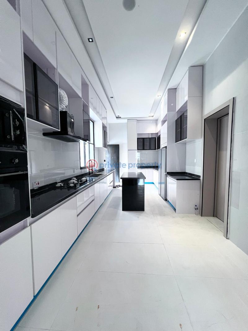 Luxury 5 bedroom fully detached duplex with bq pool in ikota lekki - 5 5 bedroom Duplex For Sale Ikota Lekki Lagos - 5