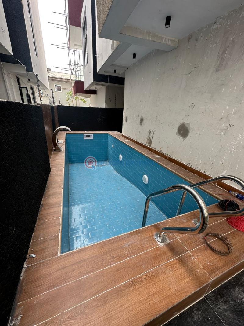 Luxury 5 bedroom fully detached duplex with bq - 1 5 bedroom Detached Duplex For Sale Lekki Phase 1 Lagos - 1