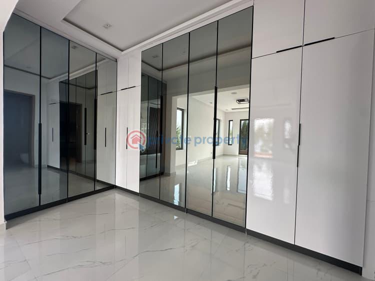 5 bedroom Detached Duplex For Sale Off Freedom Way Lekki Phase 1 Lagos - 37