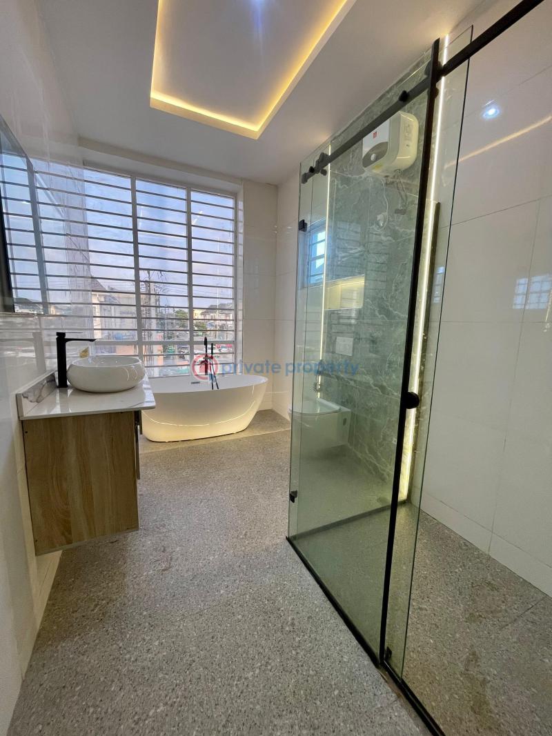 5 bedroom Detached Duplex For Sale Chevron Drive Lekki Lagos - 5