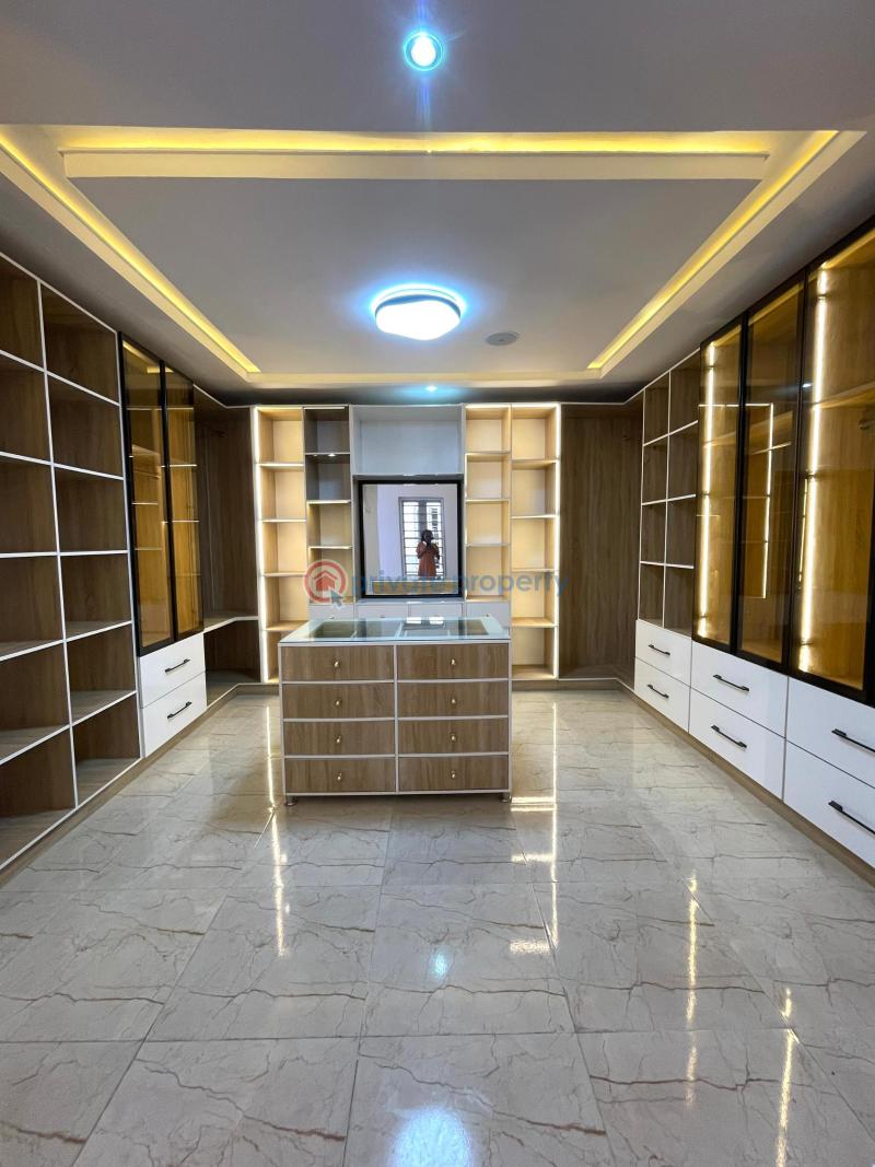 5 bedroom Detached Duplex For Sale Chevron Drive Lekki Lagos - 1