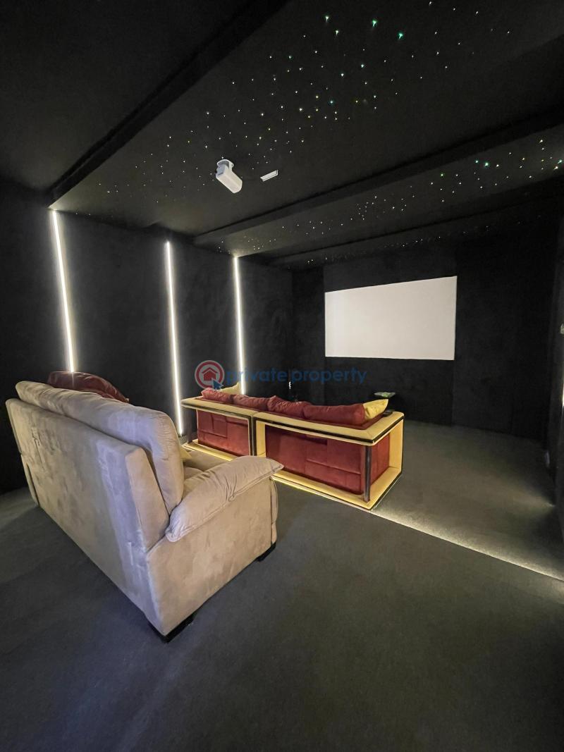 5 bedroom Detached Duplex For Sale Chevron Drive Lekki Lagos - 15