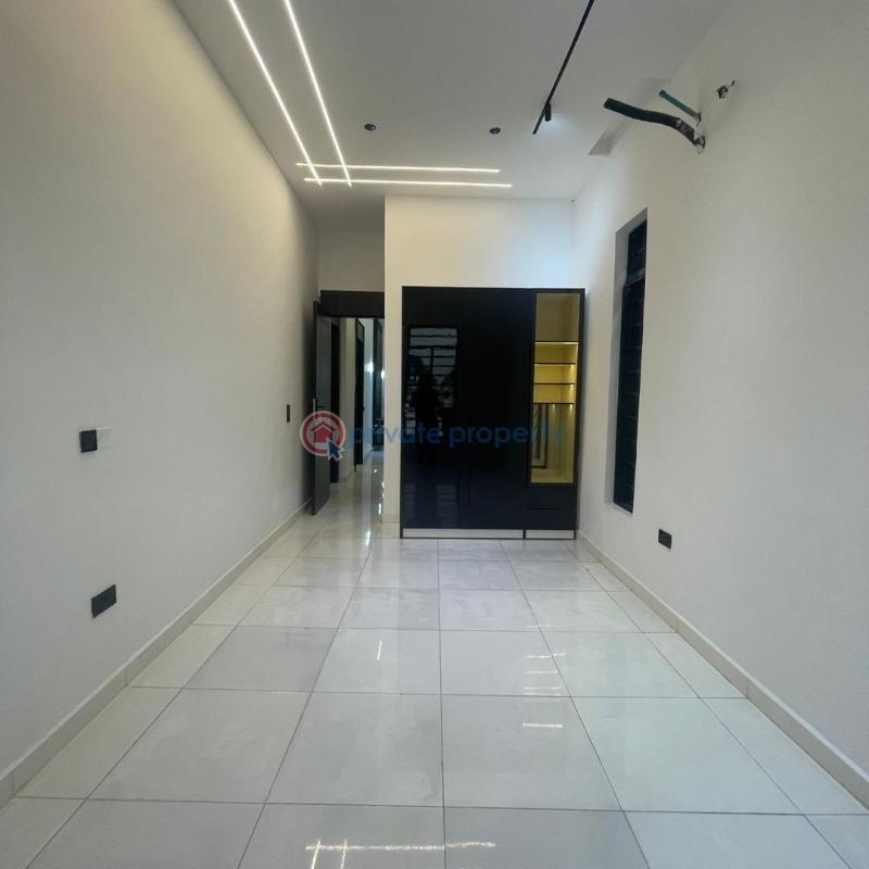 5 bedroom Detached Duplex For Sale Chevron, Lekki Lagos - 9