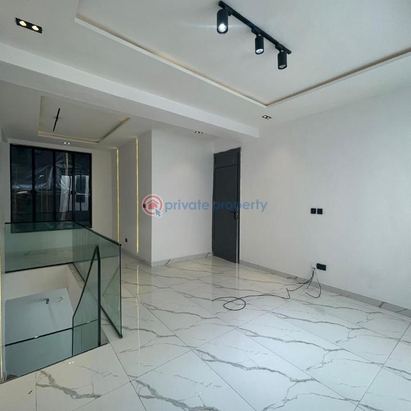 5 bedroom Detached Duplex For Sale Chevron, Lekki Lagos - 1