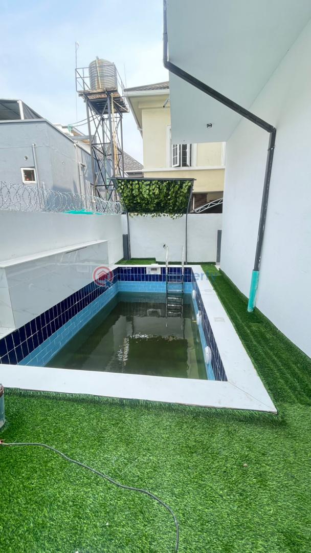 5 bedroom Detached Duplex For Sale Chevron Drive Lekki Lagos - 6