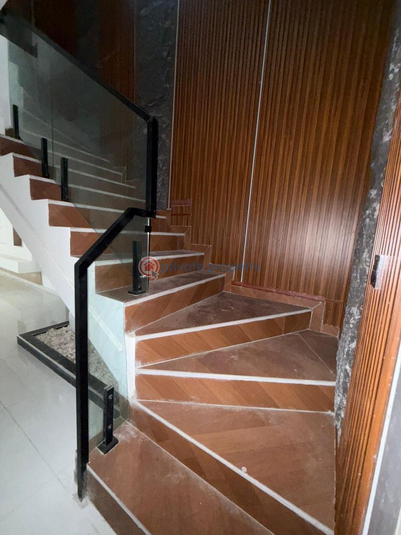 5 bedroom Duplex For Sale Chevron Drive Lekki Lagos - 8
