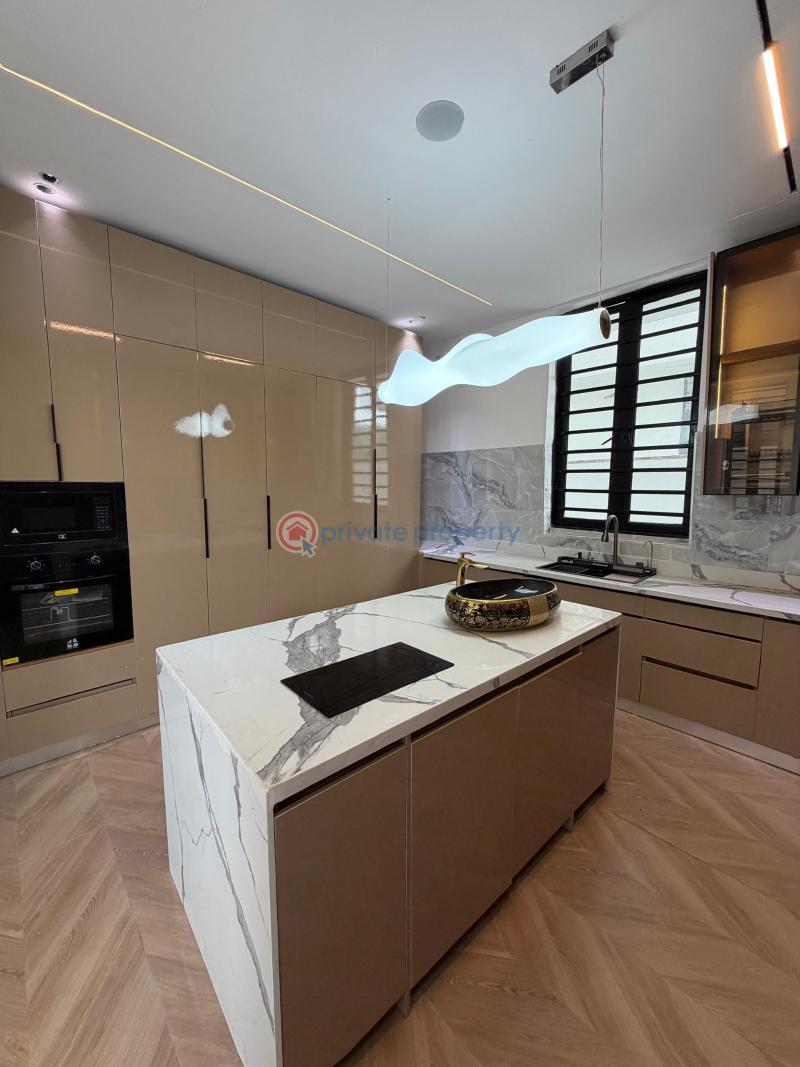 5 bedroom Flat & Apartment For Sale Freedom Way Lekki Phase 1 Lagos - 9