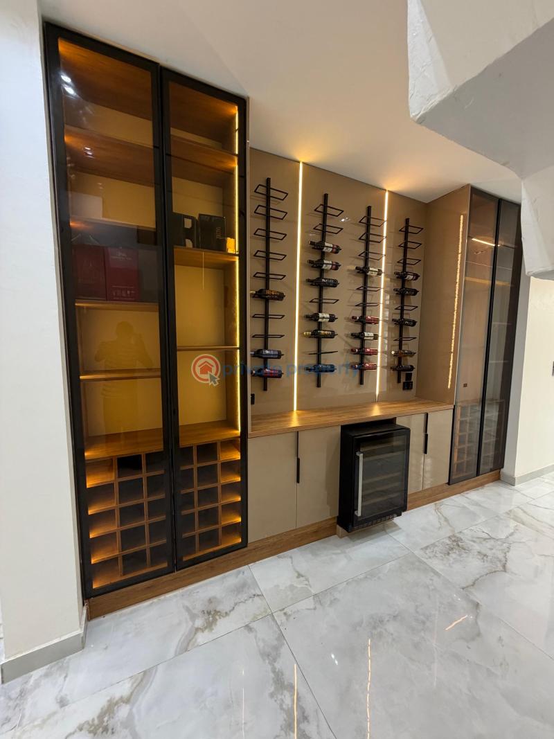5 bedroom Flat & Apartment For Sale Freedom Way Lekki Phase 1 Lagos - 5