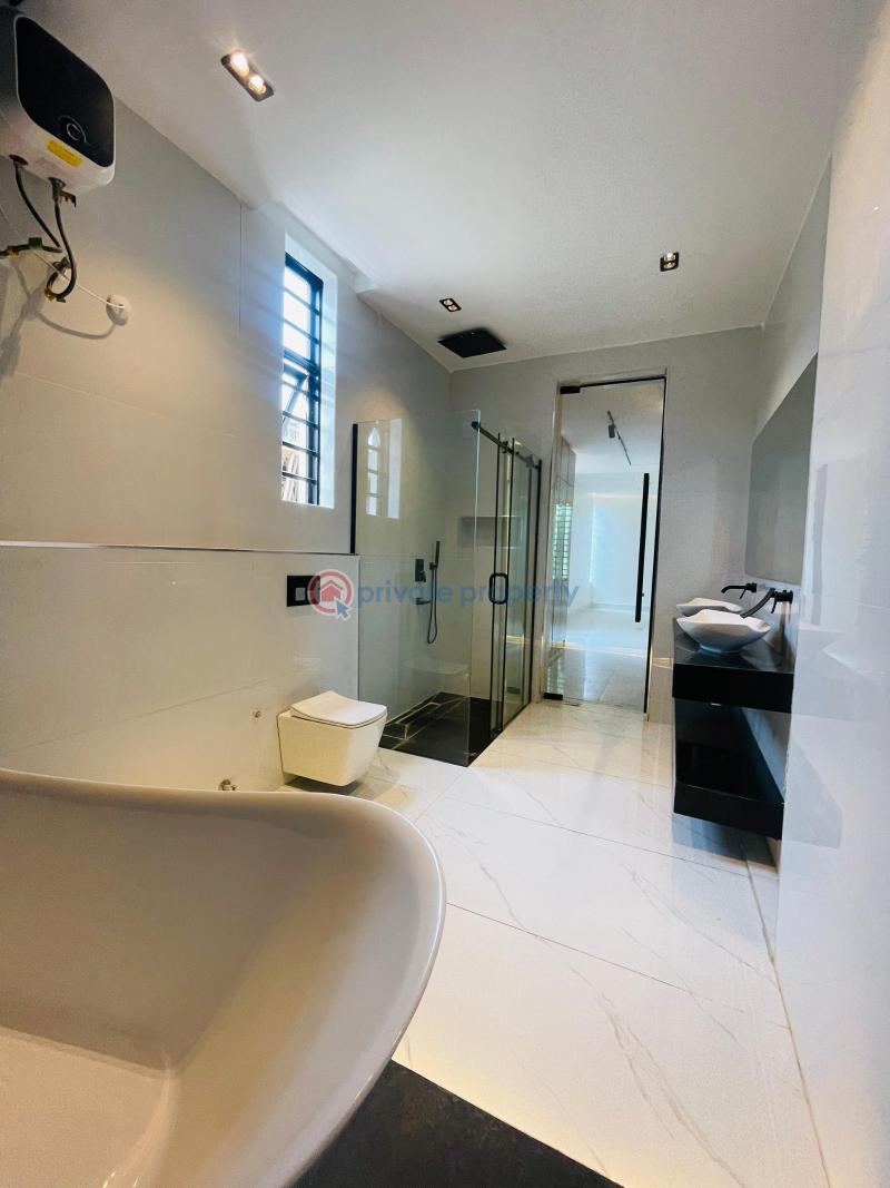 5 bedroom Detached Duplex For Sale Lekki Phase 1 Lagos - 2