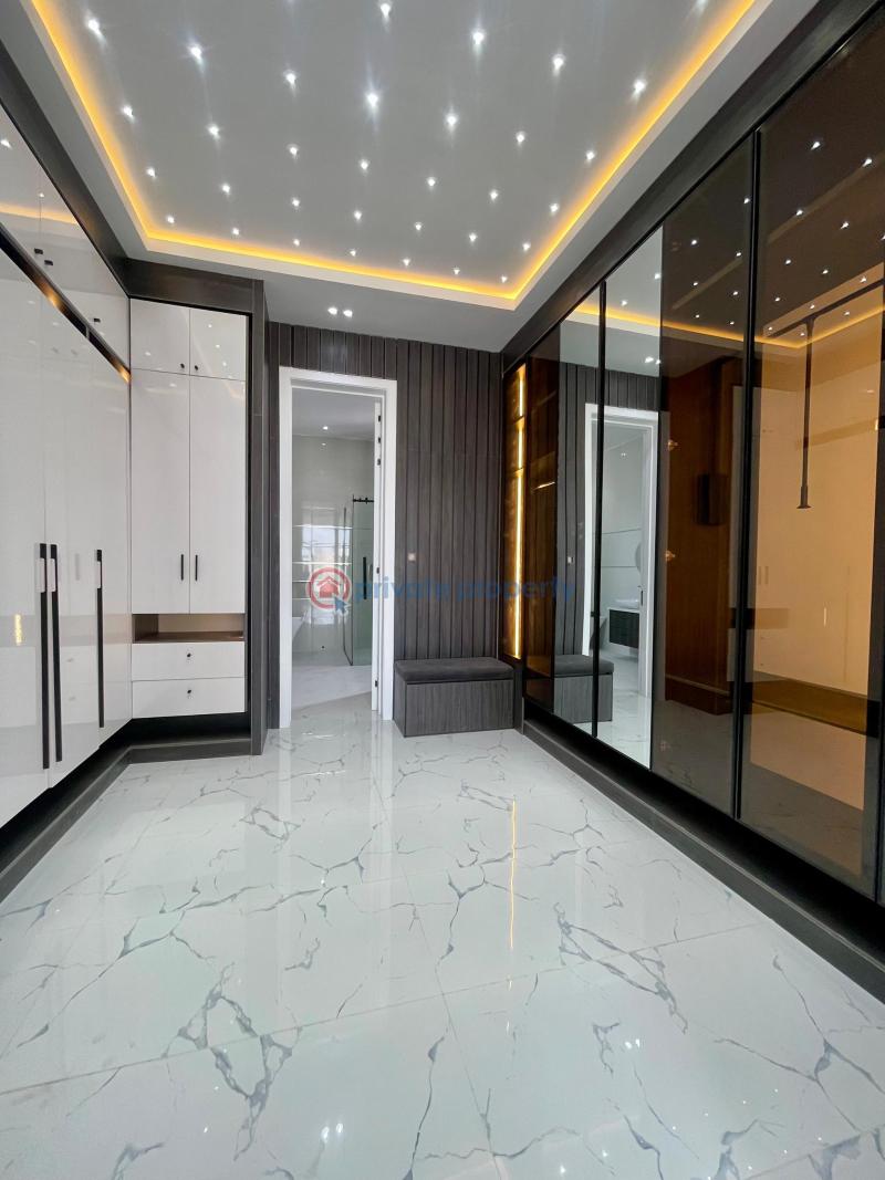 5 bedroom Detached Duplex For Sale Ikota Lekki Lagos - 10