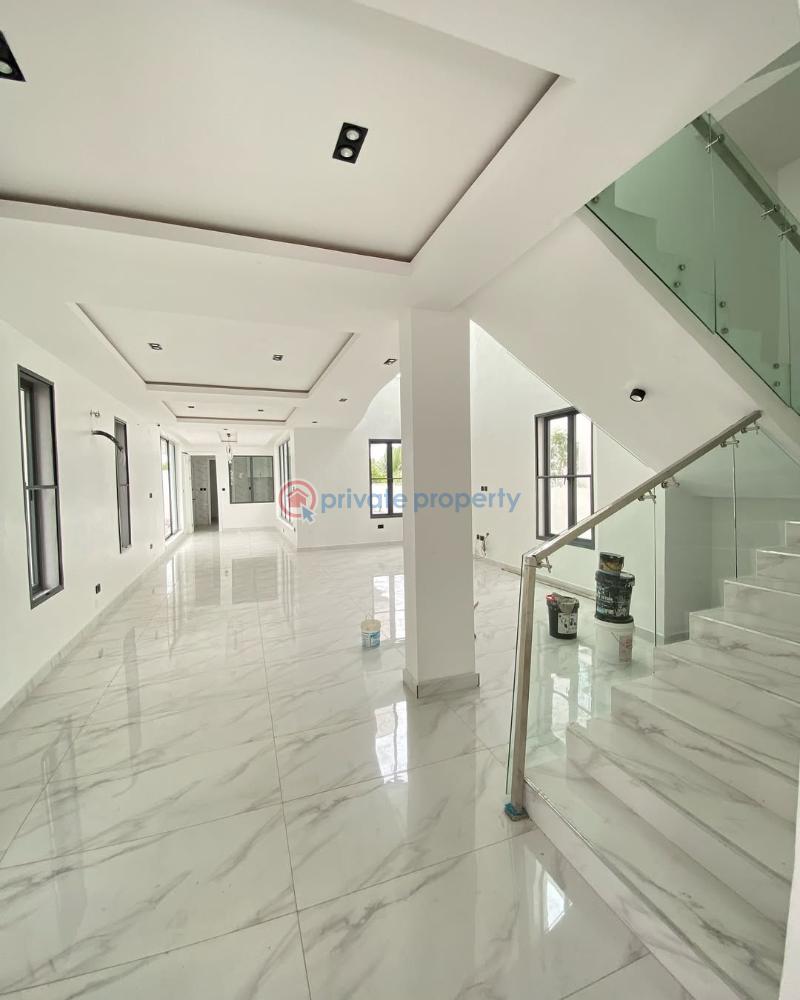 5 bedroom Detached Duplex For Sale Pinnock Beach Estate Osapa Lekki Lagos - 2
