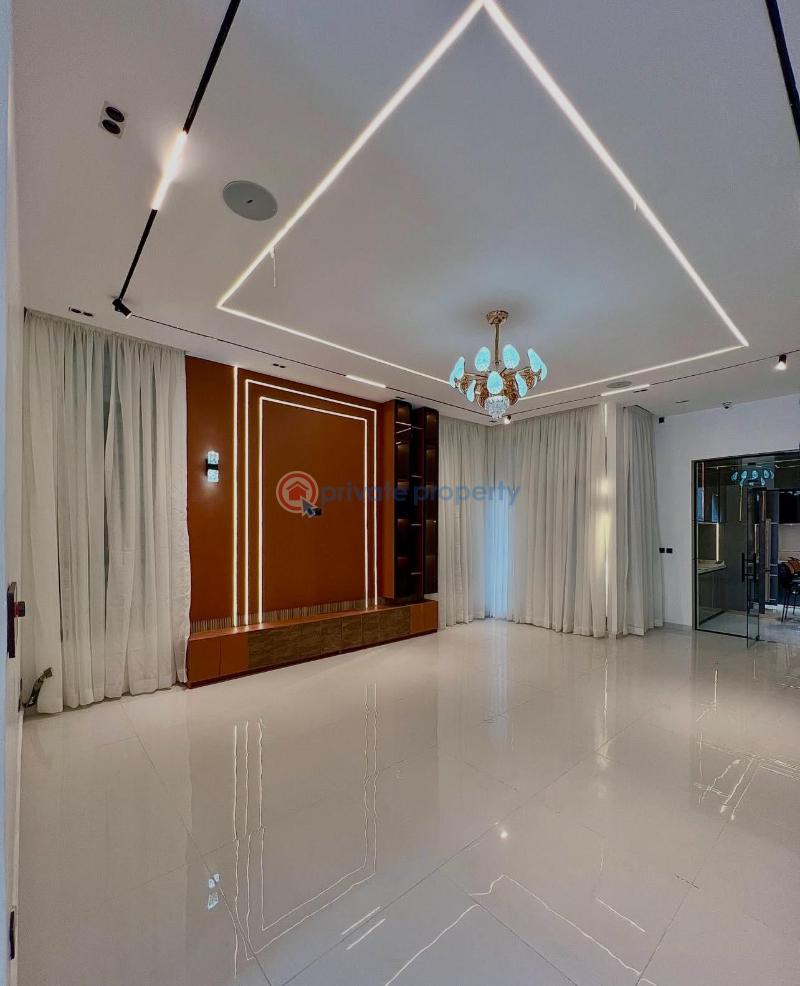 5 bedroom Duplex For Sale 2nd Toll Gate Along Lekki Expressway Lagos - 2