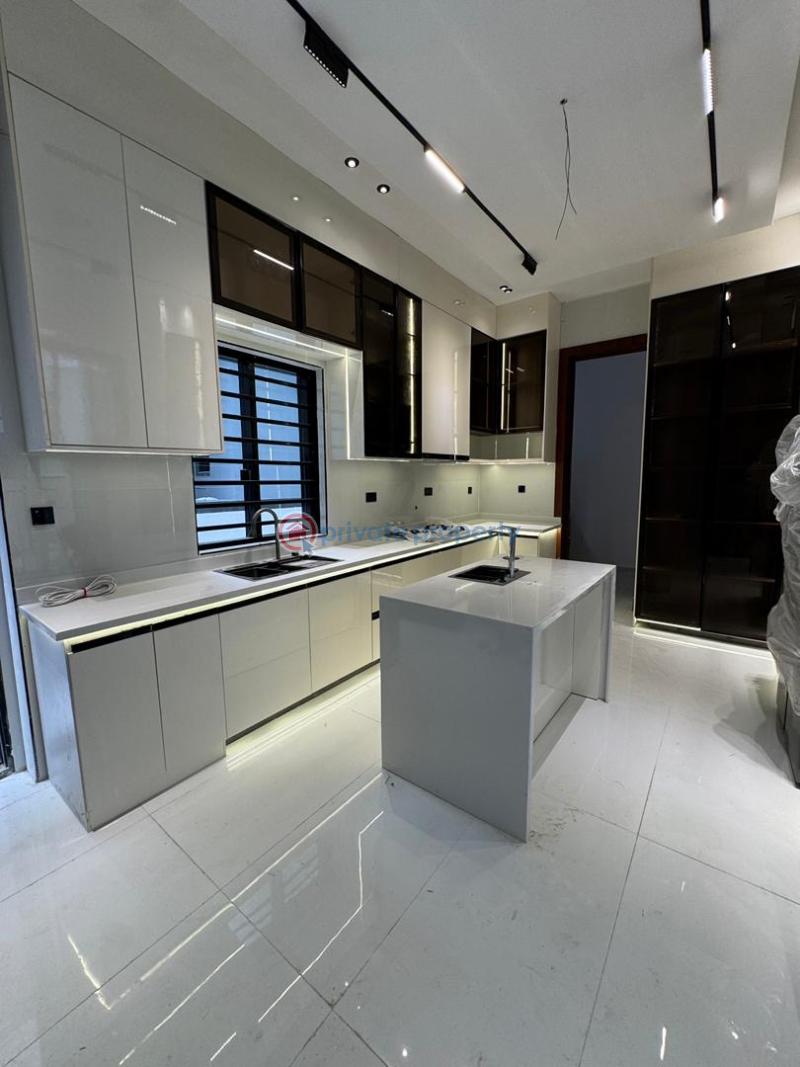 5 bedroom Flat & Apartment For Sale Victoria Garden City Lekki Lagos - 2
