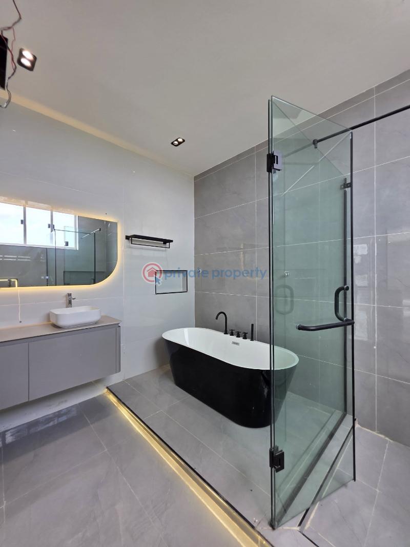 5 bedroom Detached Duplex For Sale Osapa London Lekki Lagos - 12