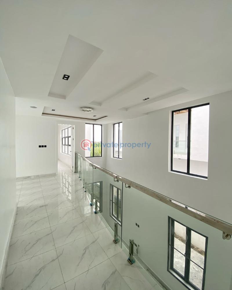 5 bedroom Detached Duplex For Sale Pinnock Beach Estate Osapa Lekki Lagos - 10