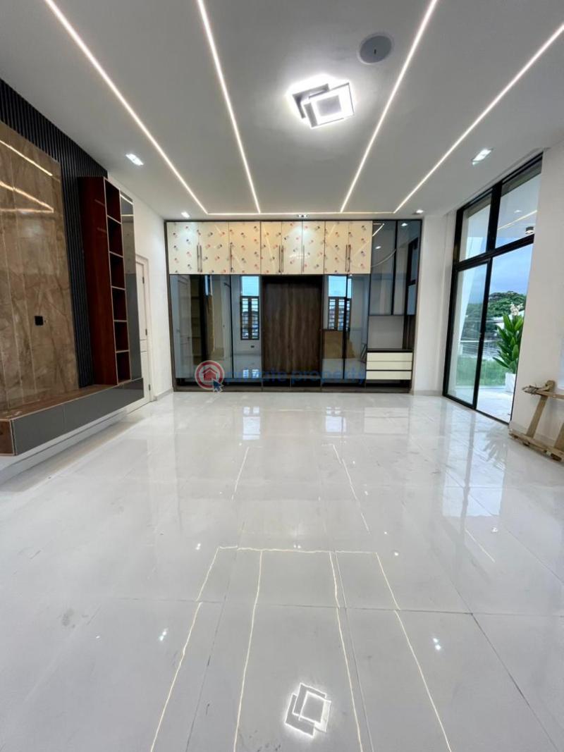 5 bedroom Detached Duplex For Sale Chevron Drive Lekki Lagos - 13