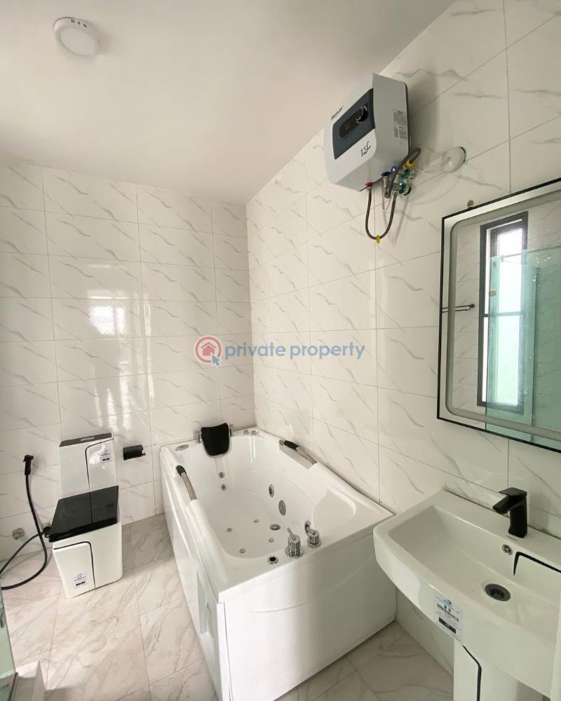 5 bedroom Detached Duplex For Sale Pinnock Beach Estate Osapa Lekki Lagos - 15