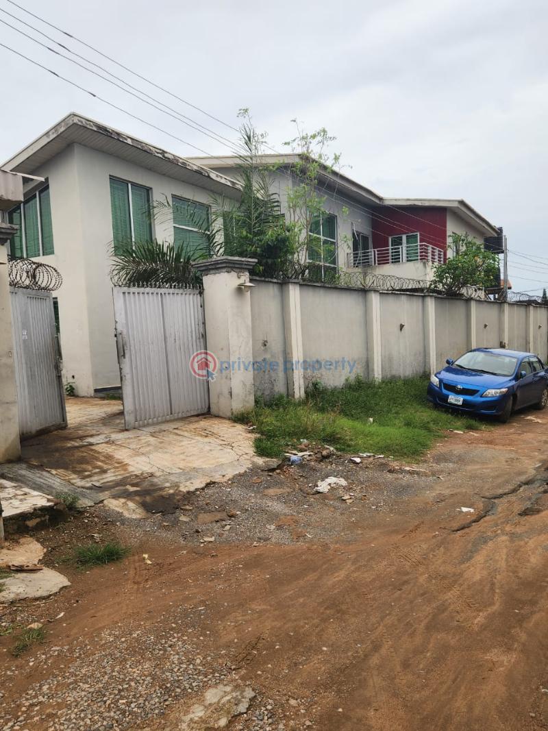 House For Sale Location:ayodele Adelaja Street , Temidire Quarters Elenusoso Road Ile Titun Nihort Extension Ibadan Ibadan Oyo - 5