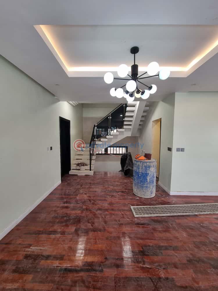 5 bedroom Detached Duplex For Sale Sunmola Streer Mende Maryland Lagos - 19
