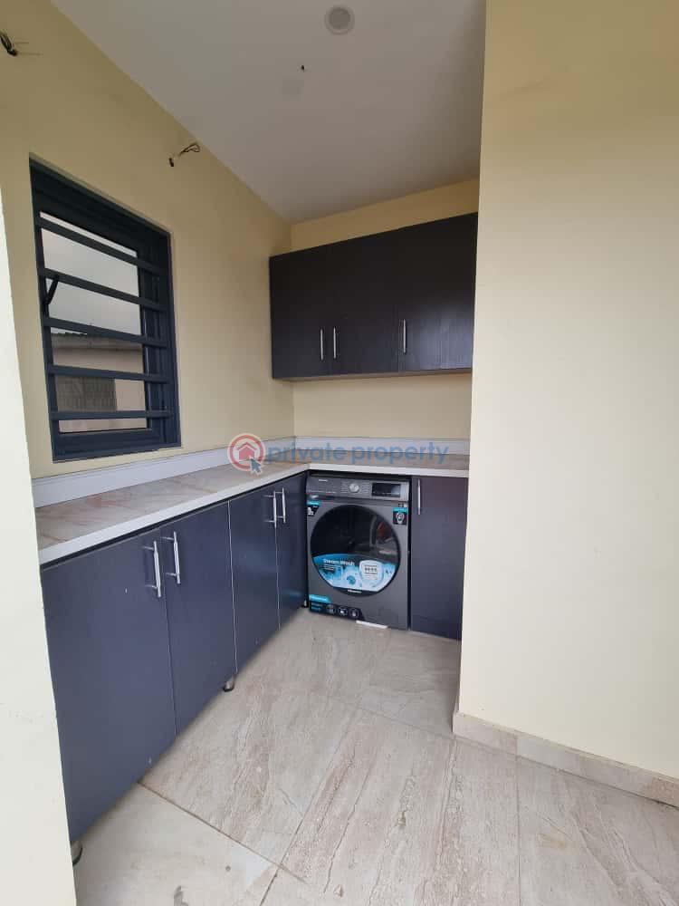 5 bedroom Detached Duplex For Sale Sunmola Streer Mende Maryland Lagos - 7