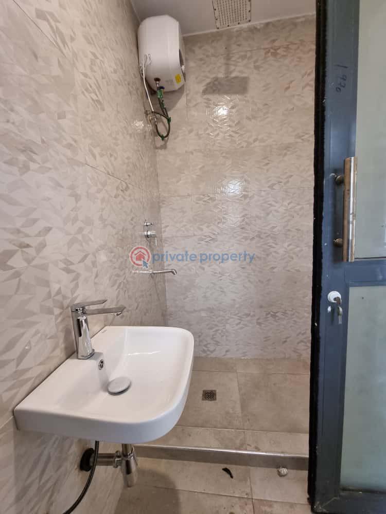 5 bedroom Detached Duplex For Sale Sunmola Streer Mende Maryland Lagos - 13