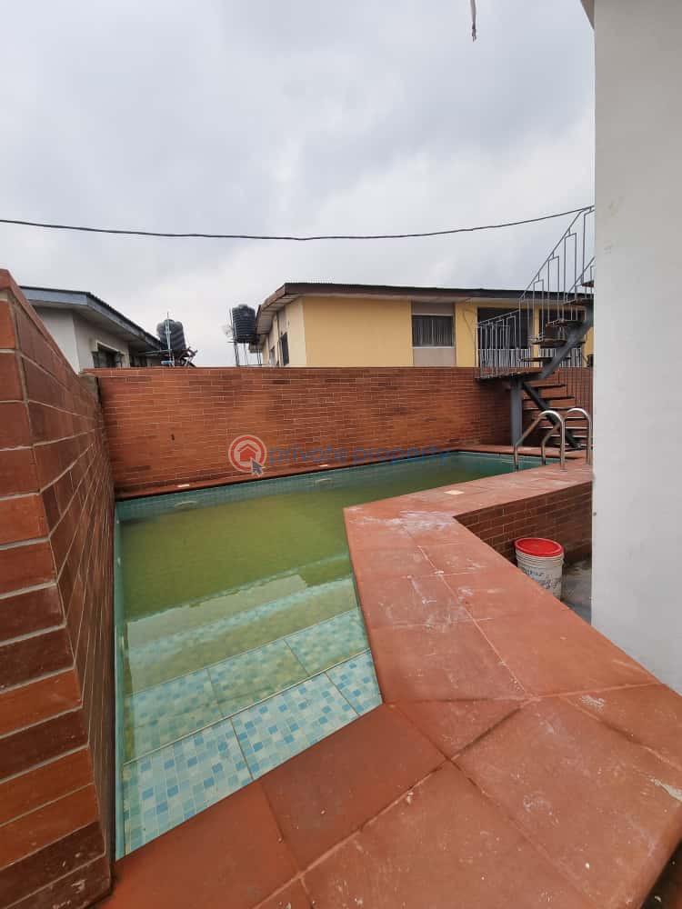 5 bedroom Detached Duplex For Sale Sunmola Streer Mende Maryland Lagos - 8