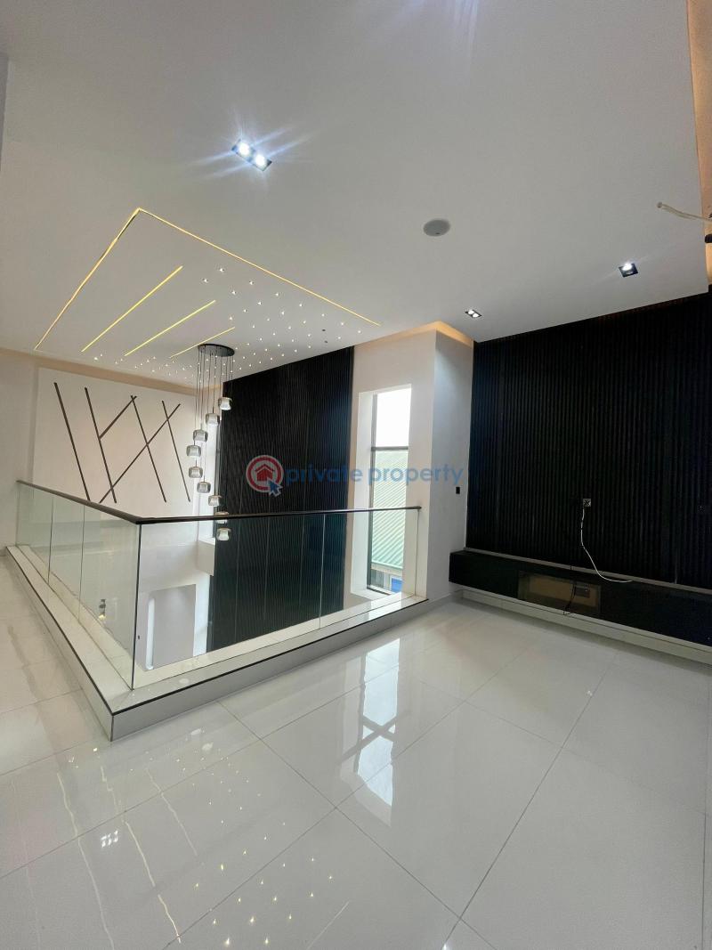 Luxury 5 bedroom fully detached home with cinema, gym, swimming pool and rooftop terrace - 11 5 bedroom Detached Duplex For Sale Idado Lekki Lagos - 11