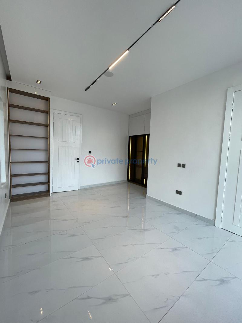 5 bedroom Detached Duplex For Sale Chevron Drive Lekki Lagos - 2
