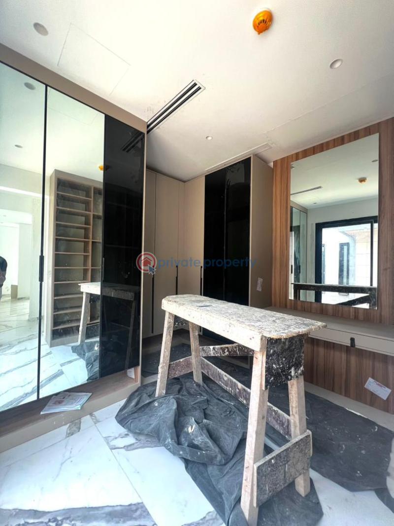 5 bedroom Detached Duplex For Sale Banana Island Ikoyi Lagos - 11