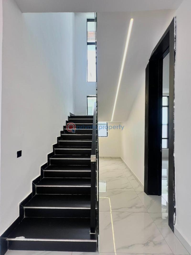 5 bedroom Detached Duplex For Sale Chevron Drive Lekki Lagos - 8