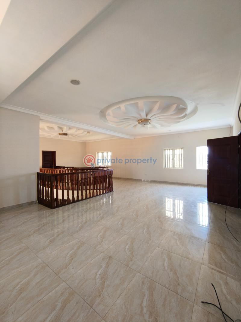 5 bedroom Duplex For Sale Lakeview Estate, Orchid Lafiaji Lekki Lagos - 23