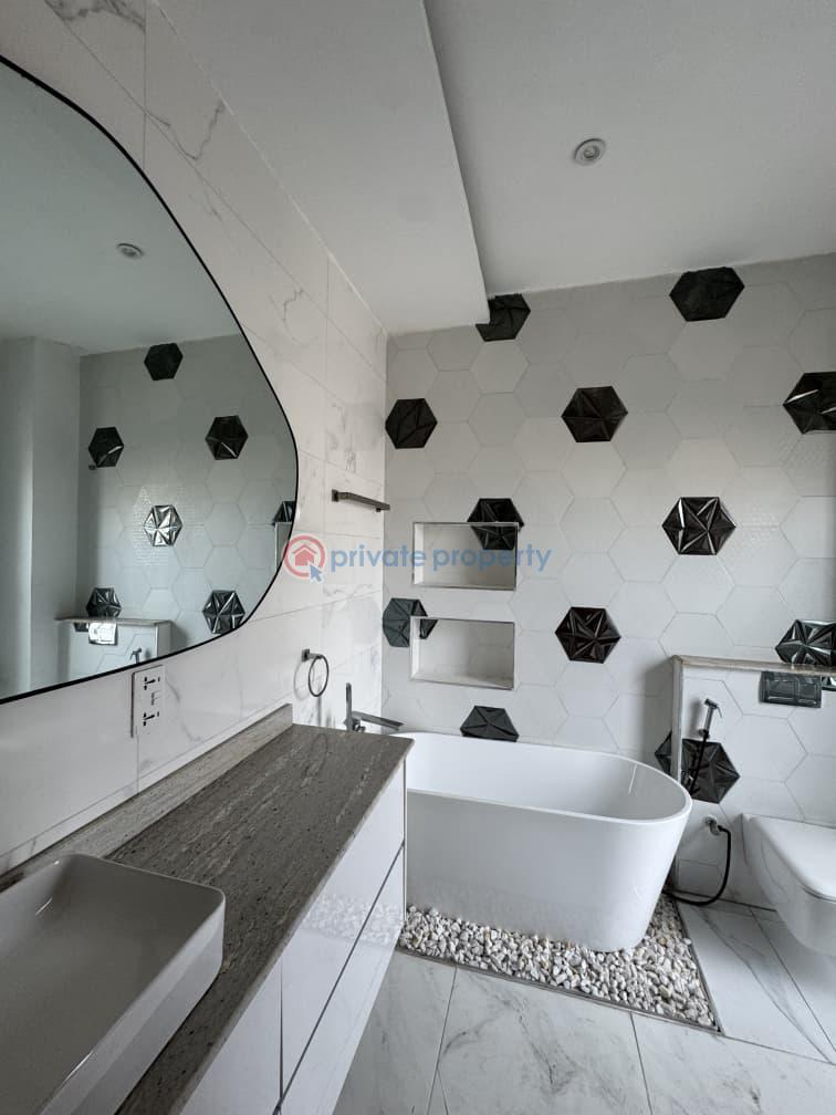 5 bedroom House For Sale Lekki Phase 1 Lagos - 6