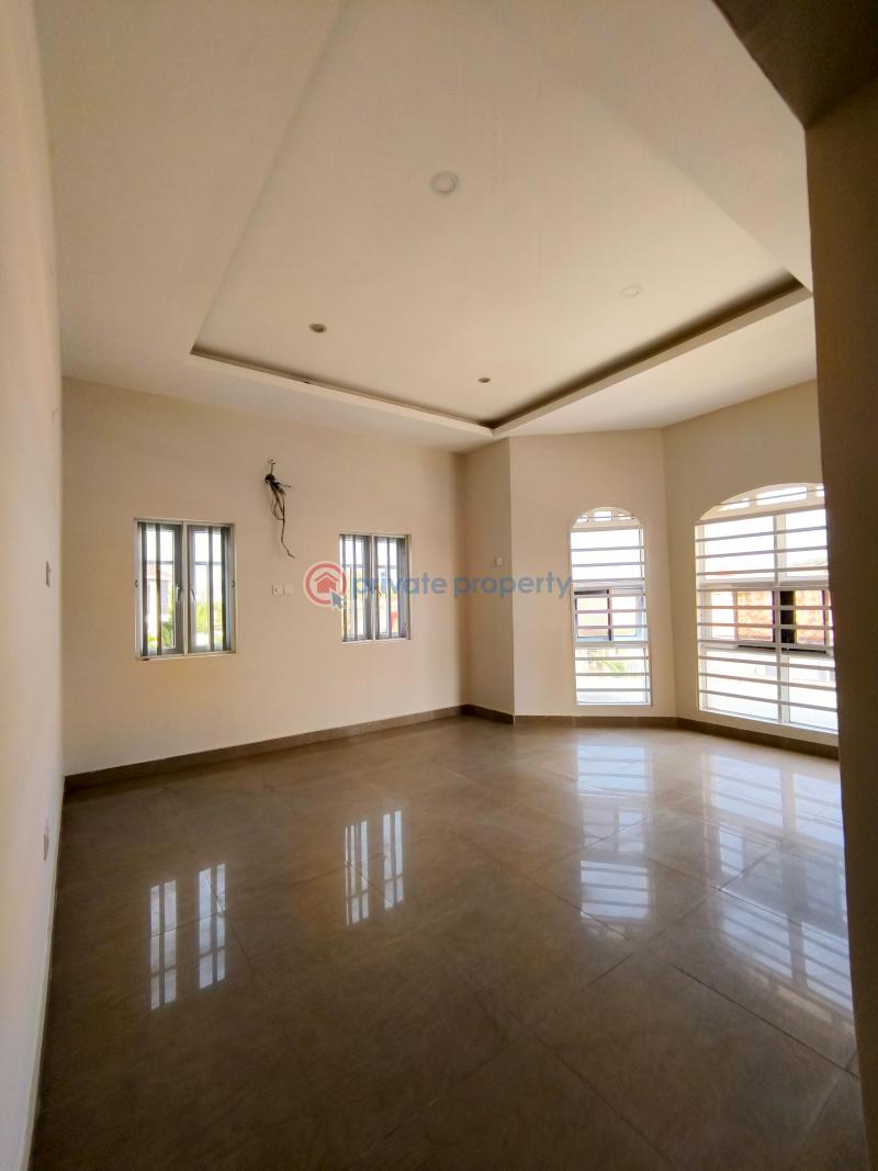 5 bedroom Duplex For Sale Lakeview Estate, Orchid Lafiaji Lekki Lagos - 21