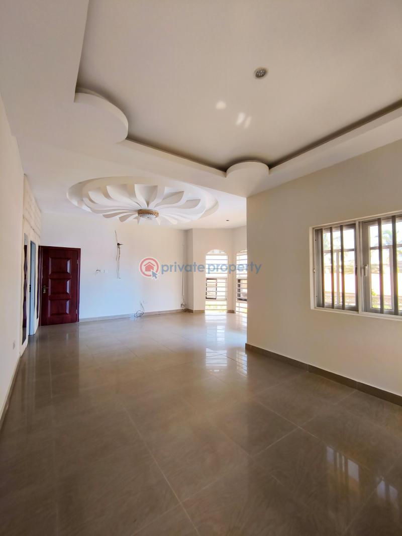 5 bedroom Duplex For Sale Lakeview Estate, Orchid Lafiaji Lekki Lagos - 17