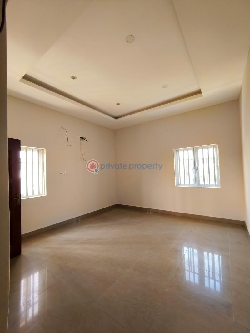 5 bedroom Duplex For Sale Lakeview Estate, Orchid Lafiaji Lekki Lagos - 14