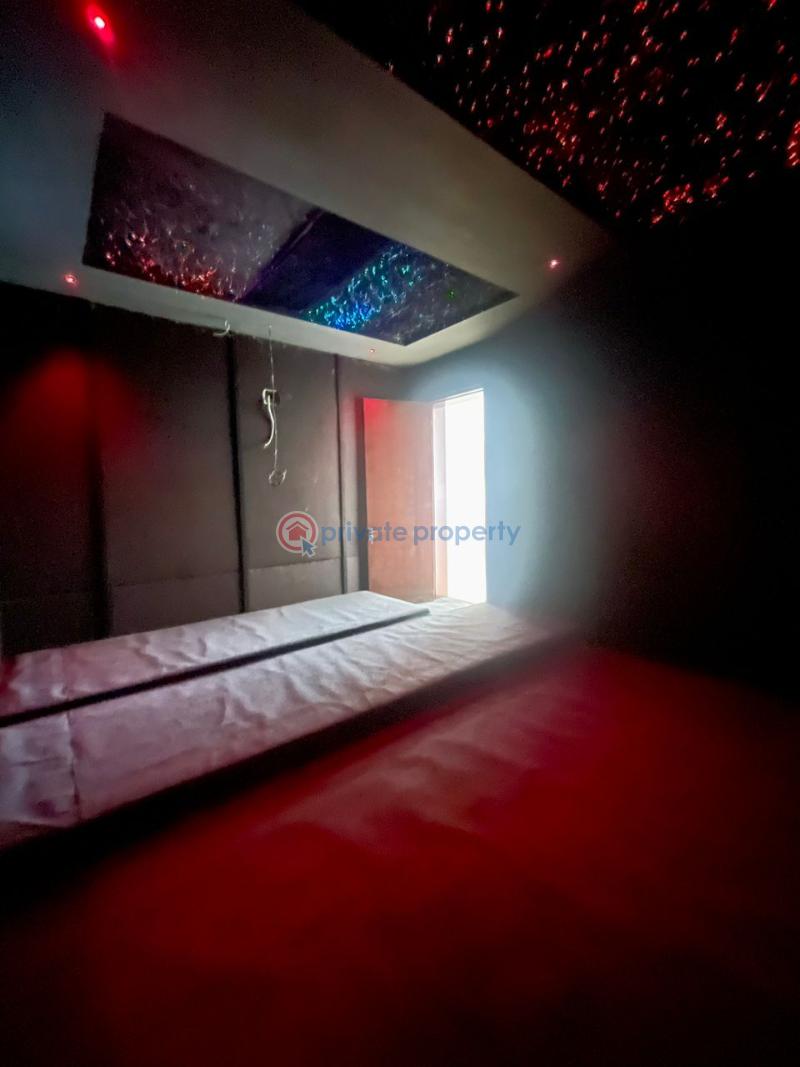 5 bedroom Detached Duplex For Sale Osapa Lekki Lagos - 12