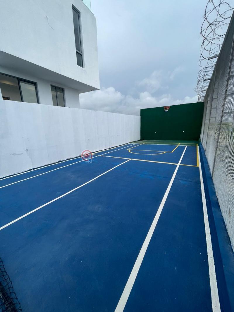 5 bedroom Detached Duplex For Sale Osapa Lekki Lagos - 6