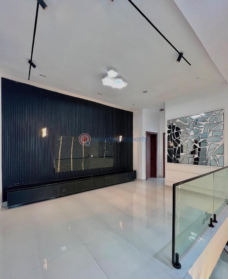 5 bedroom Detached Duplex For Sale Secure Estate At Idado / Agungi Estate Idado Lekki Lagos - 17