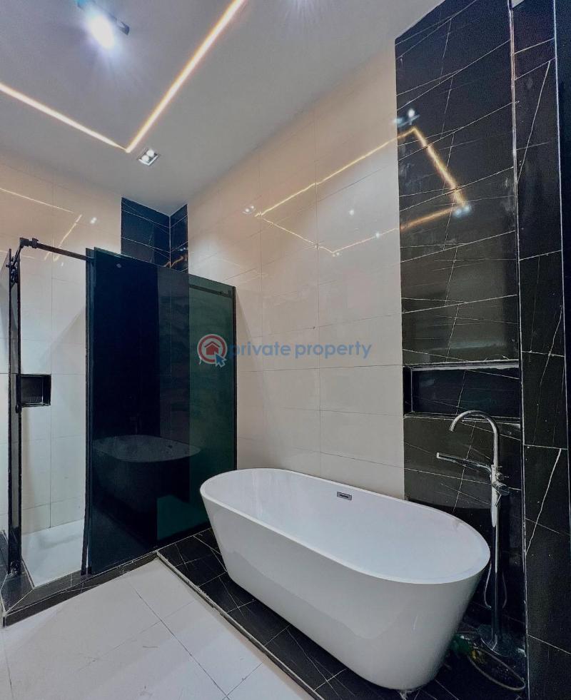 5 bedroom Detached Duplex For Sale Chevron Drive Lekki Lagos - 5