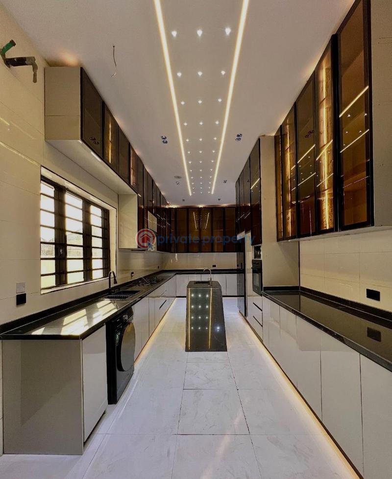 5 bedroom Detached Duplex For Sale Chevron Drive Lekki Lagos - 4