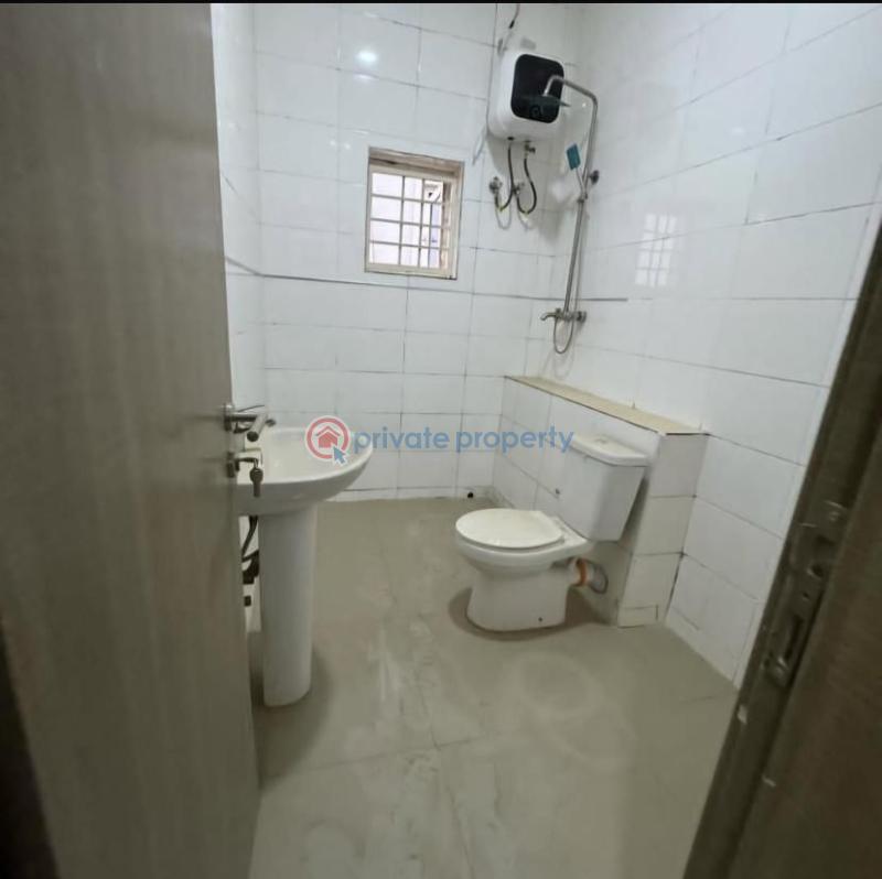 5 bedroom Detached Duplex For Sale Guzape Abuja Phase 1  - 3